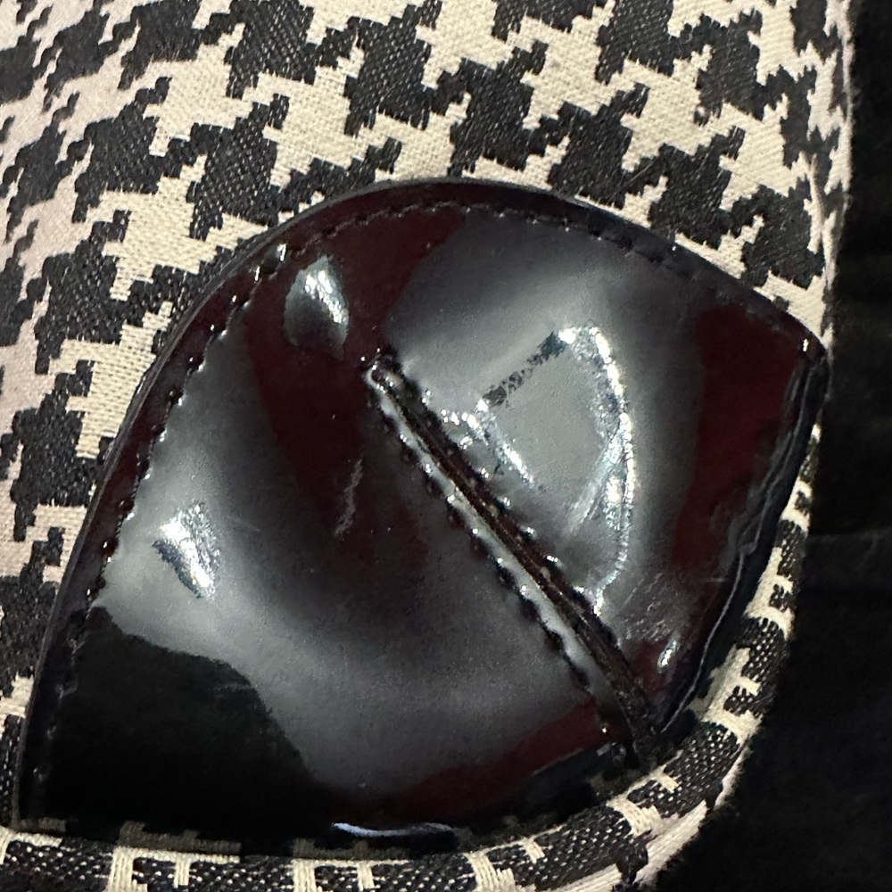 Liz Claiborne Houndstooth Patent Leather Trim Carry-On Bag Barely Used Y2K Prepp - Picture 3 of 14